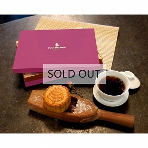 ADD-MA8  四季酒店 雙黃白蓮蓉月餅 